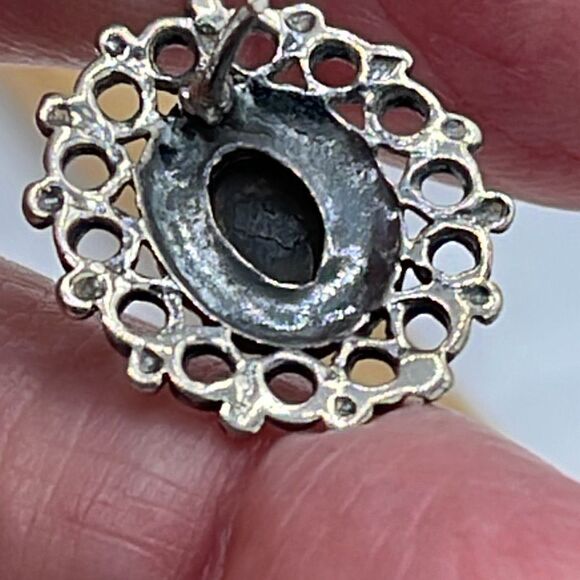 Sterling silver black onyx pierced earrings - Picture 7 of 8